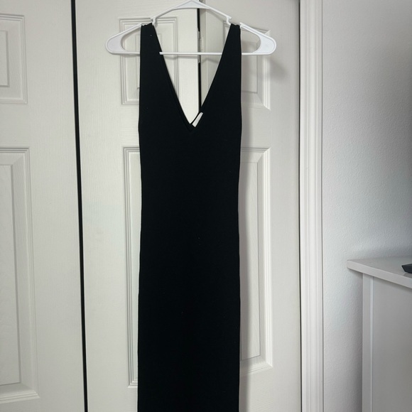 Aritzia Black Dress - Picture 5 of 7